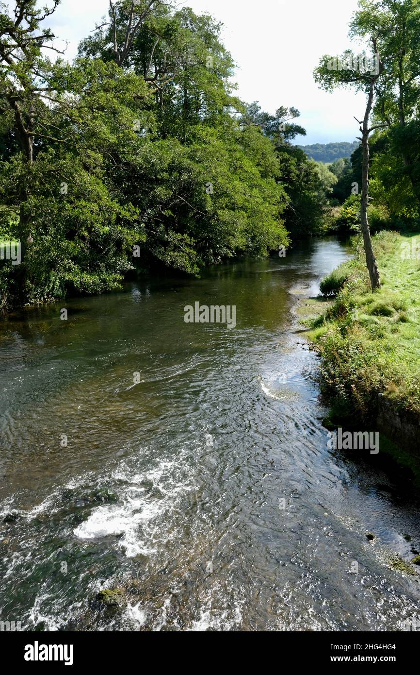 Haddon Hall, Derbyshire, Inghilterra una residenza fortificata di grado uno che risale al 11th secolo Foto Stock