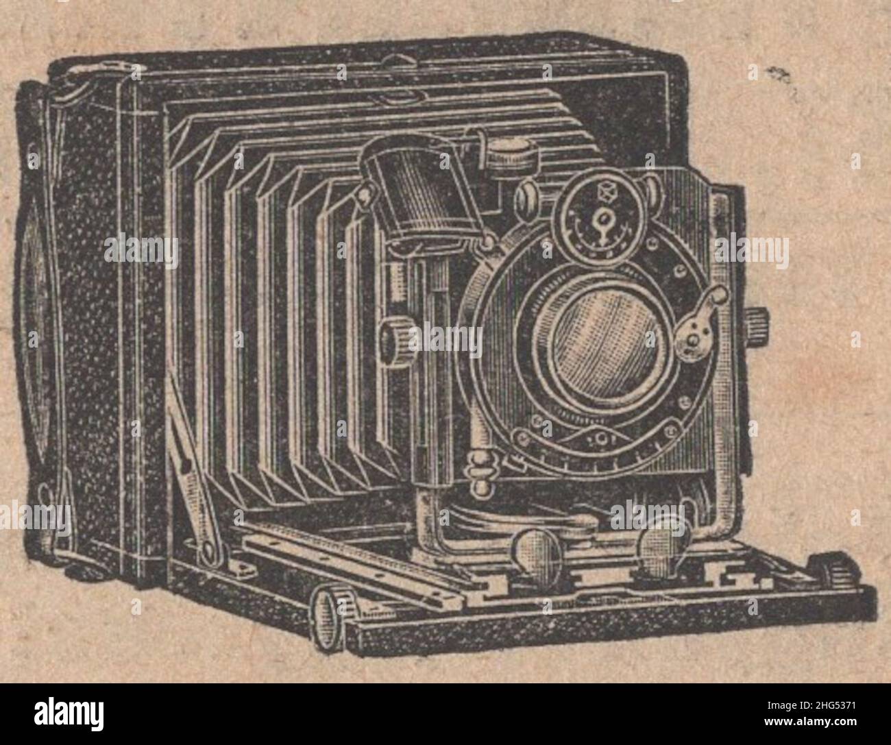 Antico libro fotografico raro in lingua ungherese ' Magyar fényképészeti könyvtár: A fényképezés eljárásai és ricettjei. írta: Dr. Schuller Aladár. A fény művészfényképezési folyóírat kiadása Budapest'. Questo libro è dal 1910s attualmente a 1917 come Austro-Ungarico korona la valuta.questi annunci fotogarhy sono venuto da questo libro. Alcuni di loro riccamente illustrati. Ci sono diversi fornitori di servizi pubblicitari e marchi di fama mondiale dipartimento ungherese. Kováts P and Sons Photography shop presso Kolozsvár Mátyás király tér 4 only camera. Autorizzazioni-diritti-aggiuntivi-non disponibili Foto Stock