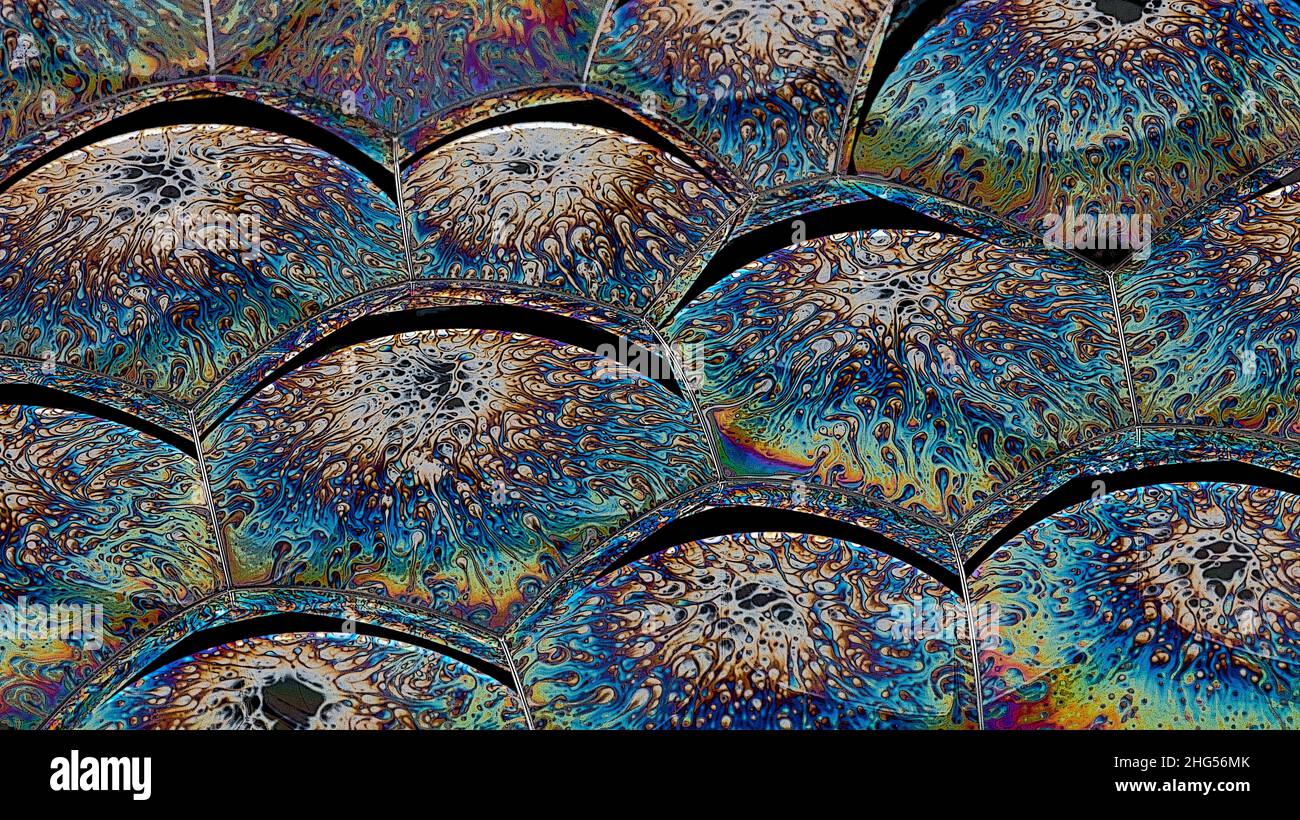 Rifrazione della luce bolla sulla superficie della pellicola Foto Stock