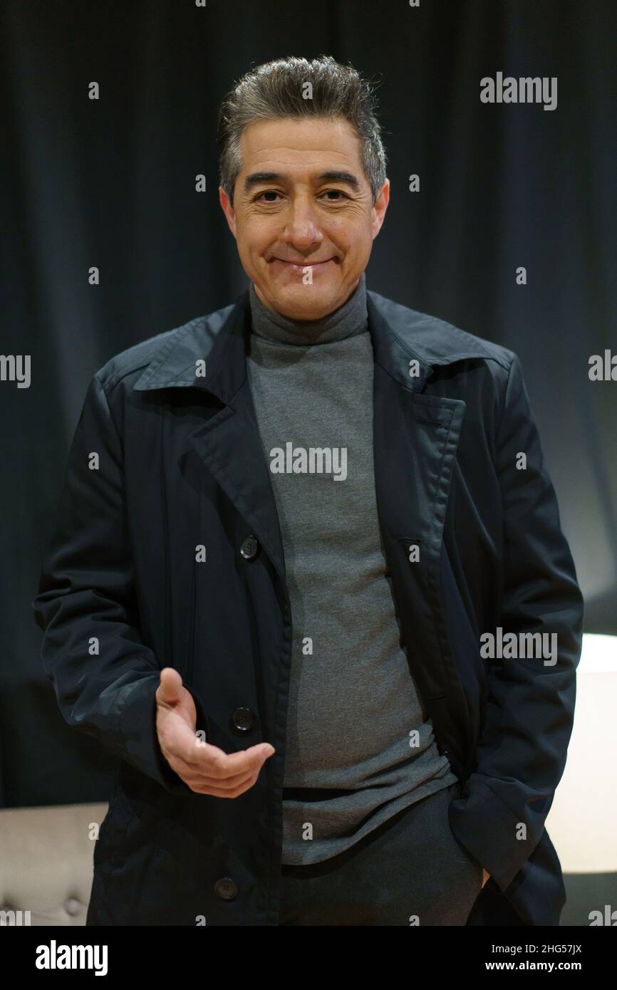 Madrid, Spagna. 18th Jan 2022. Juan Valderrama visto durante la presentazione del Festival Encanto al Teatro Soho Club di Madrid. Credit: SOPA Images Limited/Alamy Live News Foto Stock