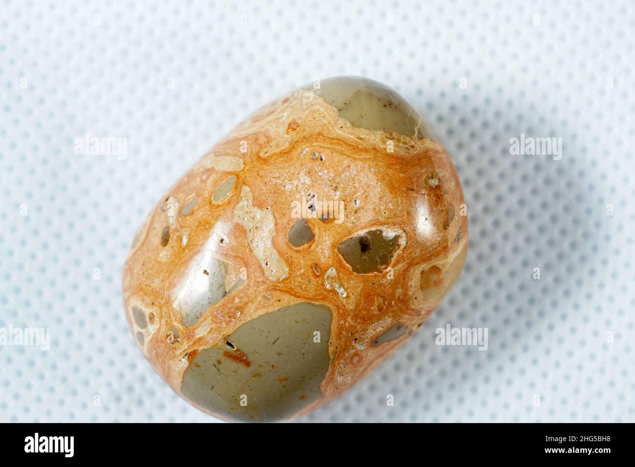 Secondo il parere di esoterics, guarigione pietre, attraverso i loro colori, incidere sulla loro forma e i minerali che contengono. Foto Stock
