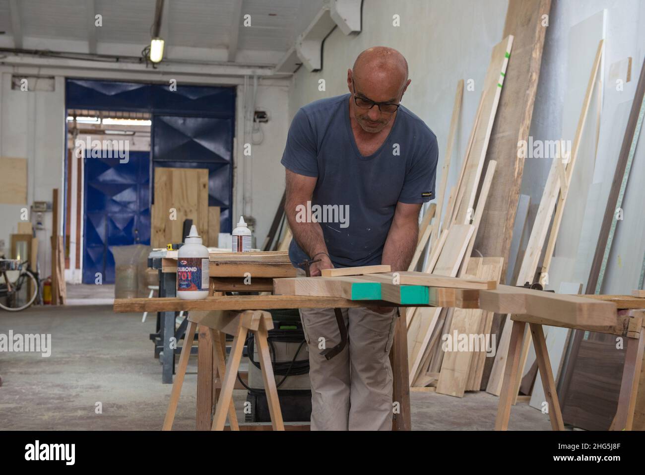 SS Cosma e Damiano, Latina, Italia 09/05/2018: Società cooperativa Mancoop, hub industriale e commerciale. Falegnameria. © Andrea Sabbadini Foto Stock
