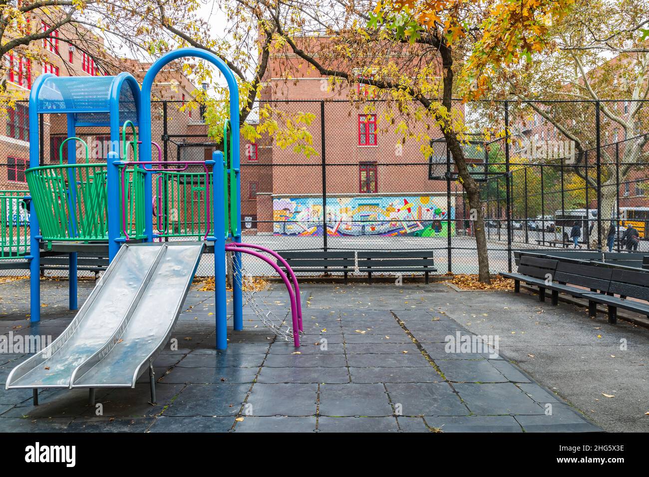 The Bronx, New York City, New York, USA. Novembre 2, 2021. Parco giochi Dawson nel Bronx. Foto Stock