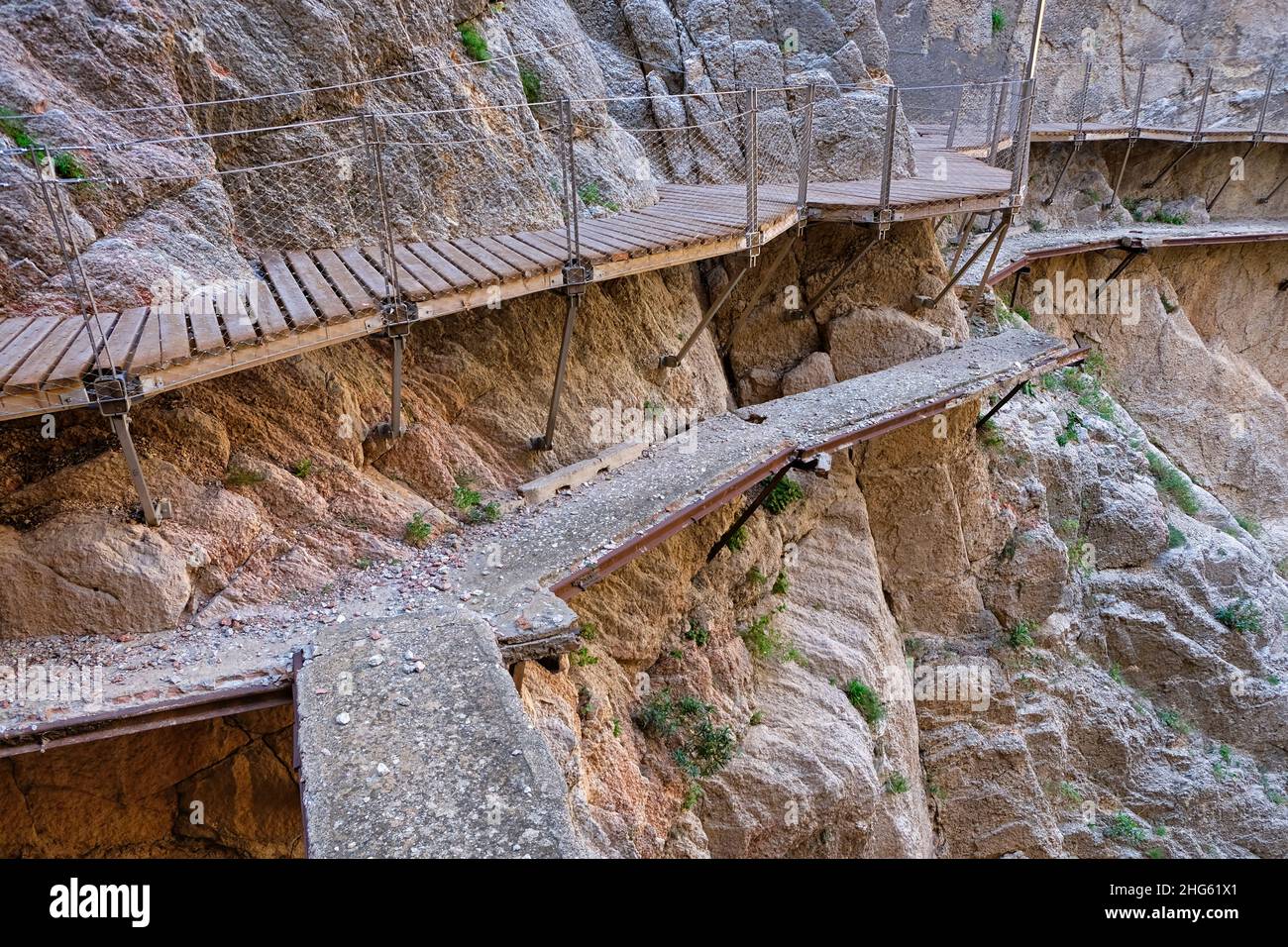 Pista sospesa pericolosa di Caminito del Rey in Spagna Foto Stock