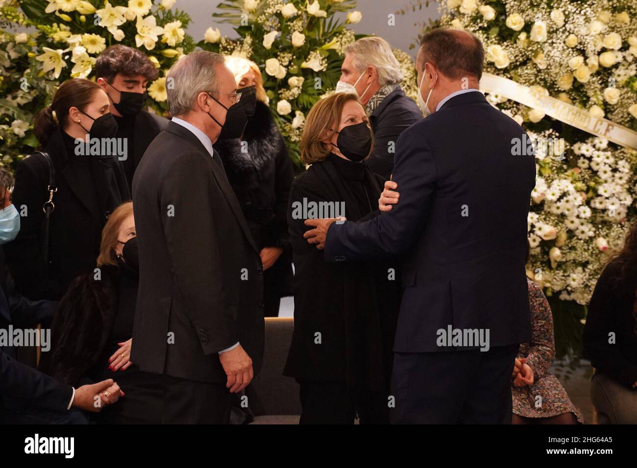 Durante la sepoltura di Francisco Gatto a Madrid su Tueday, 18 Gennaio 2022 Credit: CORDON PRESS/Alamy Live News Foto Stock