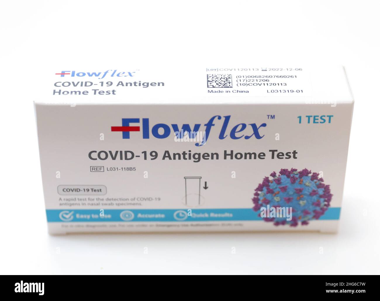 I kit FlowFlex COVID-19 Antigen Home Test sono disponibili on line per l'acquisto martedì 18 gennaio 2022 a New York City. Il sindaco Eric Adams sostiene che le scuole del distretto rimarranno aperte nonostante la diffusione dei casi omicron COVID-19. Foto di John Angelillo/UPI Foto Stock