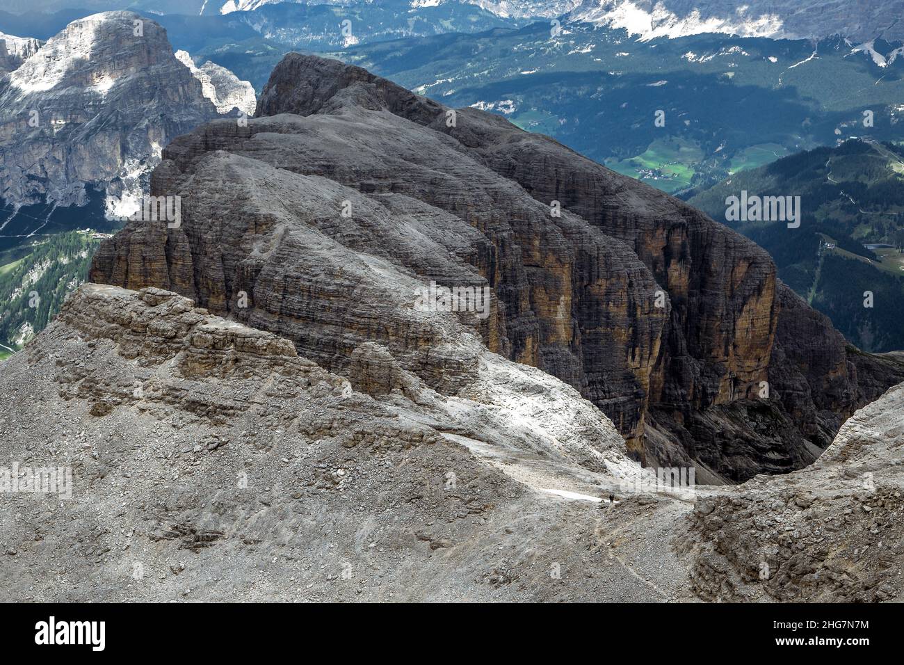 Piz Boè panorama della cresta dolomitica italiana, Val Badia nelle alpi del Trentino Foto Stock