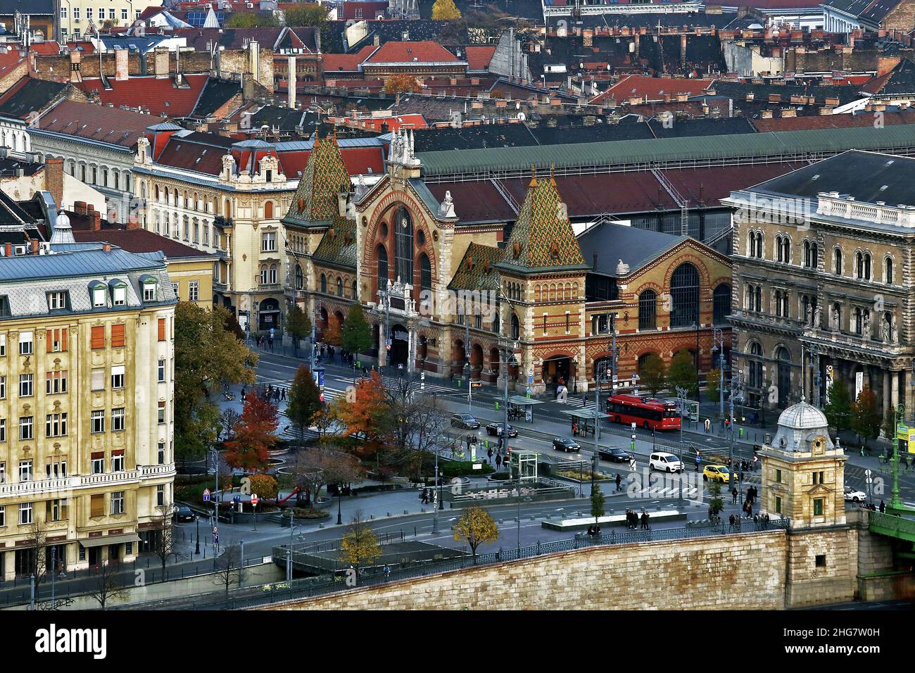 Mercato alimentare centrale vista aerea tramonto, Budapest, Ungheria Foto Stock