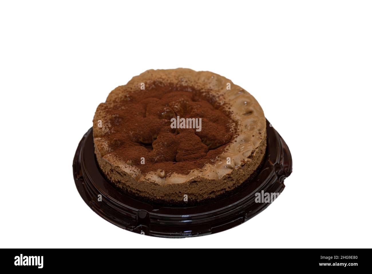 torta al cioccolato e al caffè con pan di spagna isolato su sfondo bianco Foto Stock