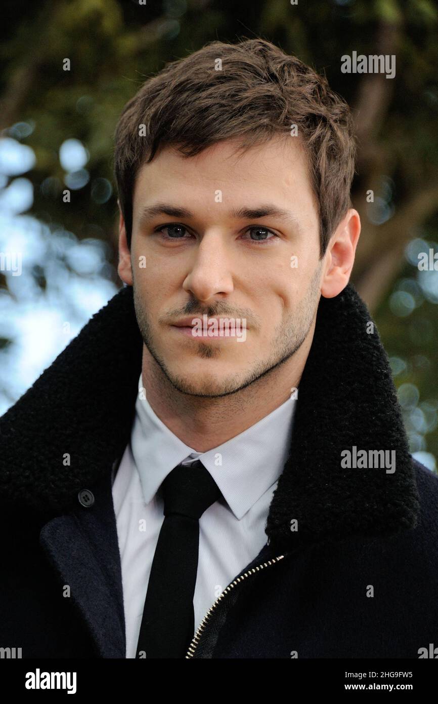 File photo datato 26 gennaio 2016 di Gaspard Ulliel che partecipa al Chanel Haute Couture Spring Summer 2016 show come parte della Paris Fashion Week a Parigi, Francia. L'attore Gaspard Ulliel è ricoverato presso l'ospedale universitario di Grenoble in gravi condizioni, dopo una caduta sugli sci che si è verificato il martedì alle 4 nella località savoiarda di la Rosiere, è stato segnalato il mercoledì 19 gennaio. Il comico di 37 anni è stato trovato inconscio sul comprensorio sciistico con trauma cranico significativo. È stato curato per 1h15 sul posto prima di poter essere evacuato in ospedale, secondo le informazioni Foto Stock