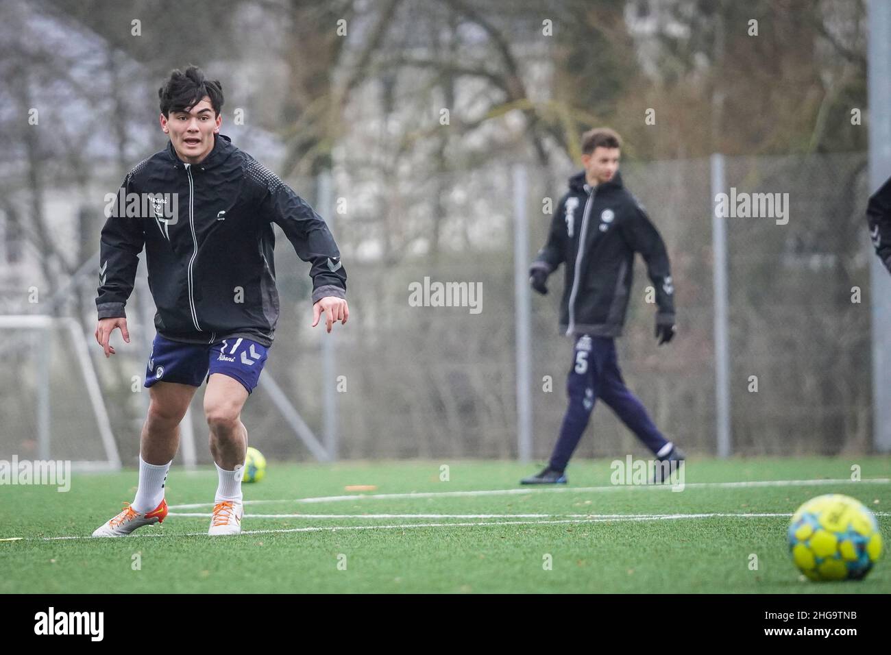 Odense, Danimarca. 19th Jan 2022. Jonathan Khemdee (17) visto sul campo di allenamento presso la struttura di Aadalen del Danish Superliga club Odense Boldklub di Odense nel 3F. (Photo Credit: Gonzales Photo/Alamy Live News Foto Stock