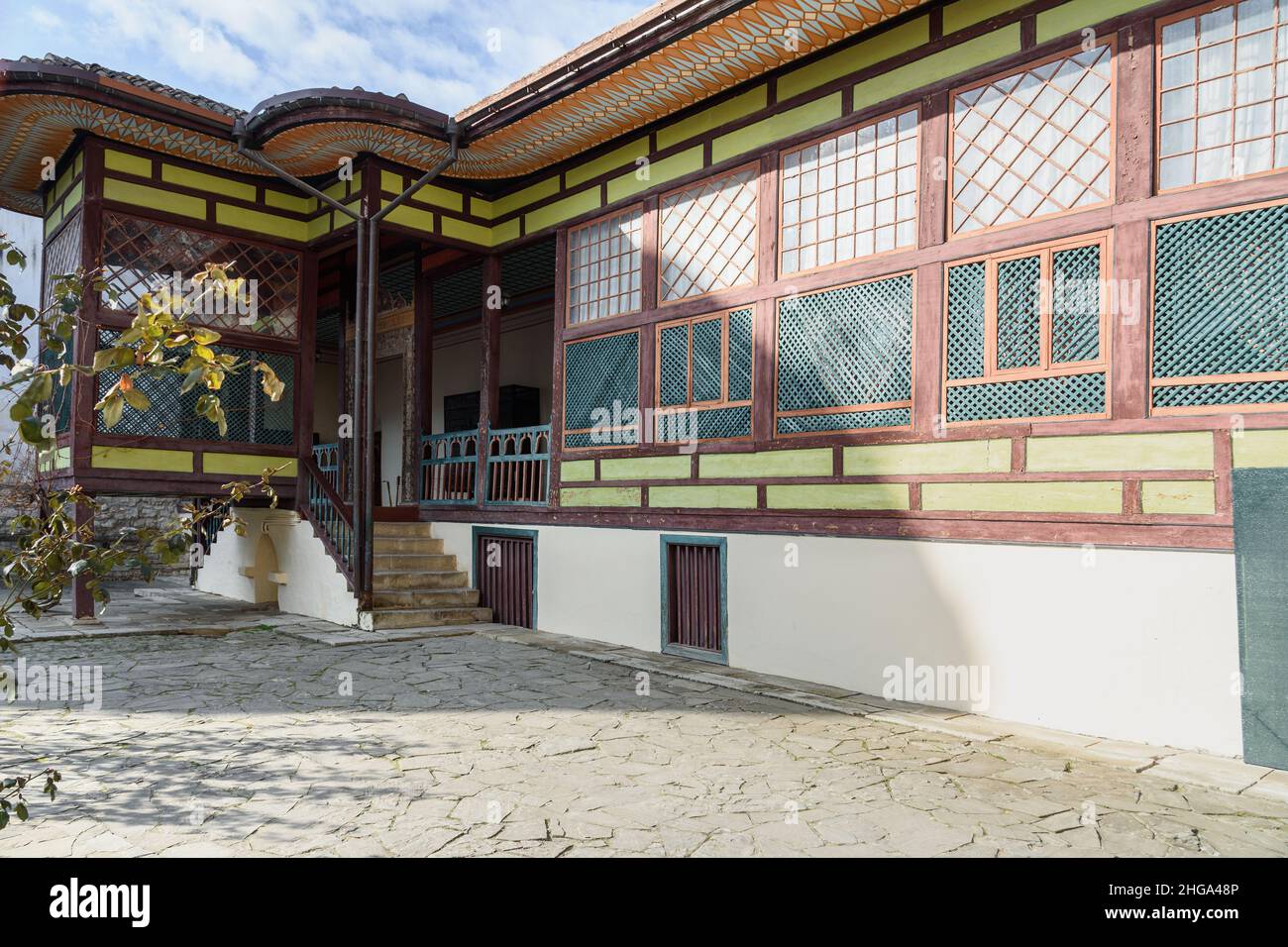 Bakhchisarai, Crimea - 14 marzo 2021: Edificio Harem del Palazzo di Khan a Bakhchysarai Foto Stock