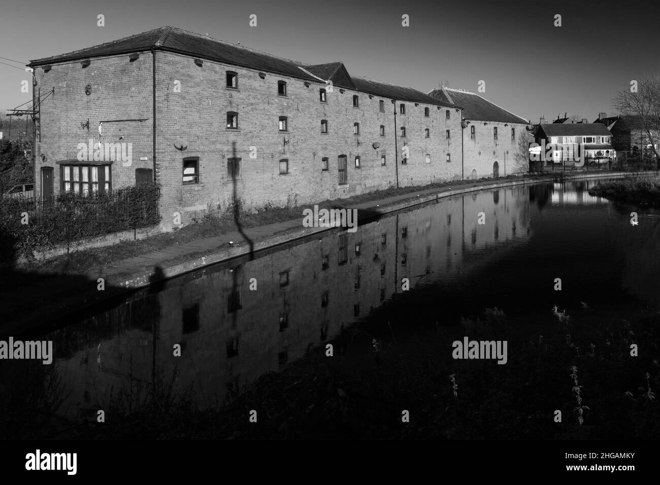 The Grove Mill sul canale di Chesterfield, Retford Town, Nottinghamshire, Inghilterra, Regno Unito Foto Stock