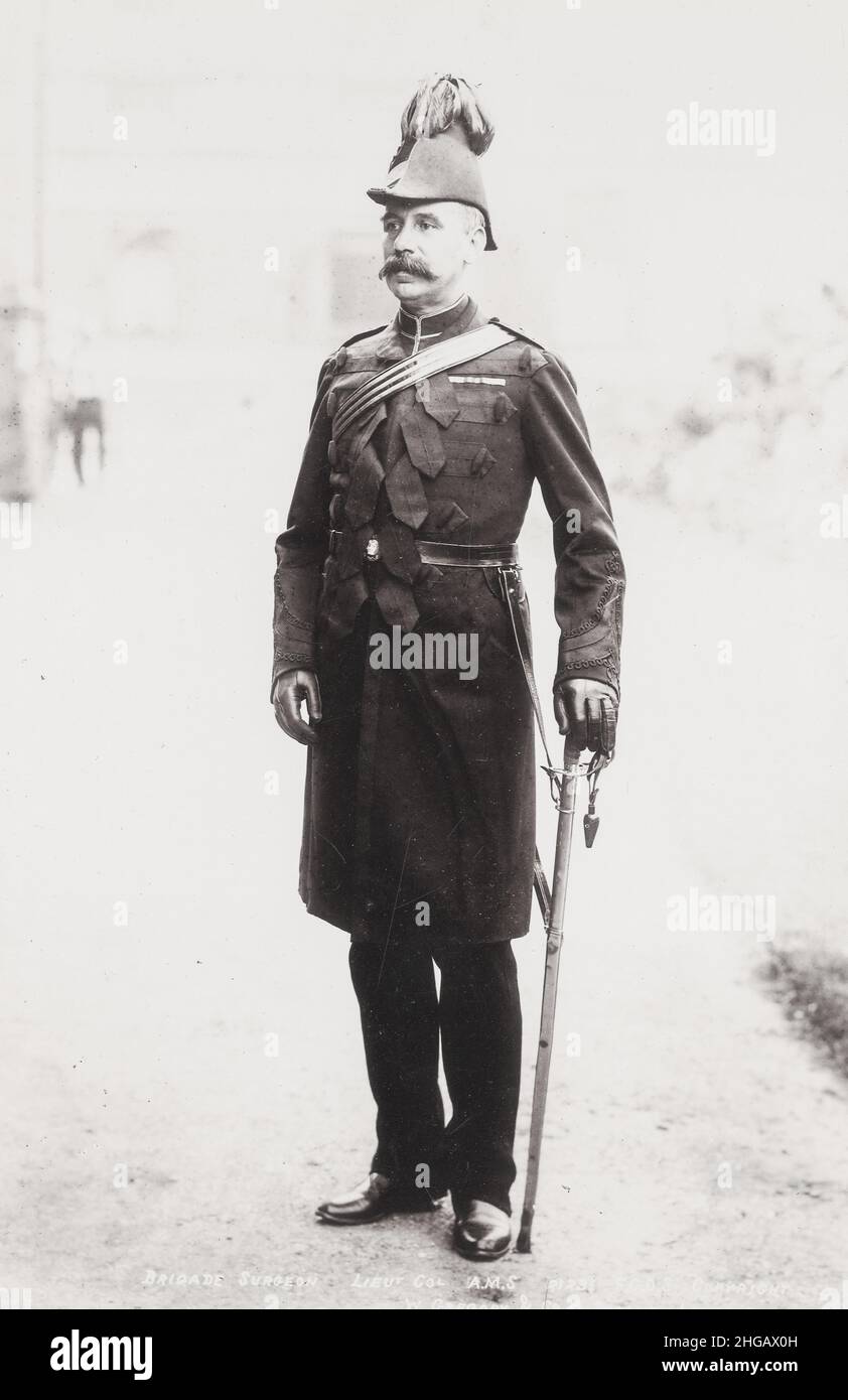 Vintage fine 19th secolo fotografia: 1890 's British Army Regiment: Esercito Medical Service, chirurgo. Foto Stock