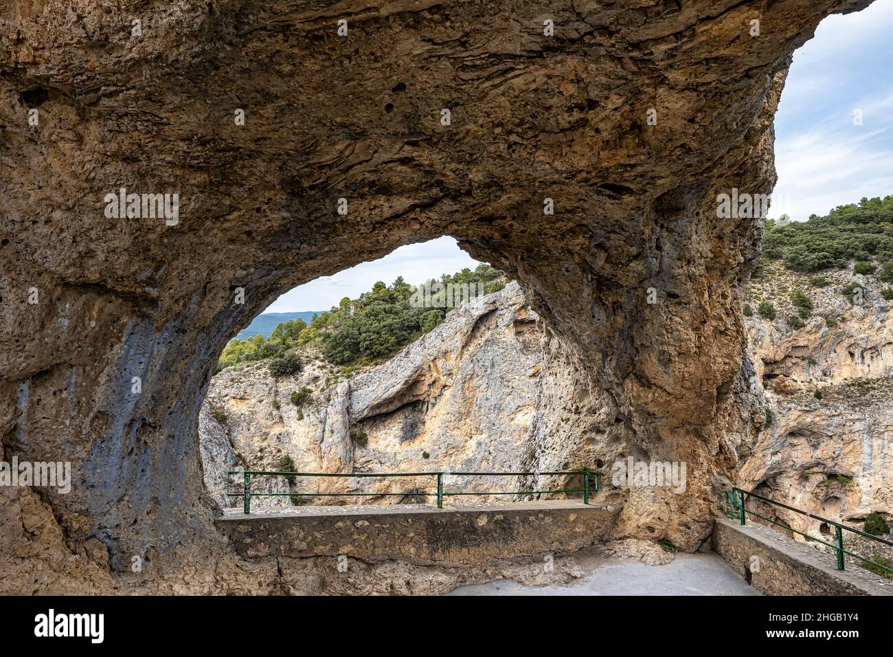 Finestra del diavolo. Ventano del Diablo. Villalba de la Sierra, Cuenca, Spagna - Europa. El Ventano del Diablo è un punto di vista naturale a forma di cav Foto Stock