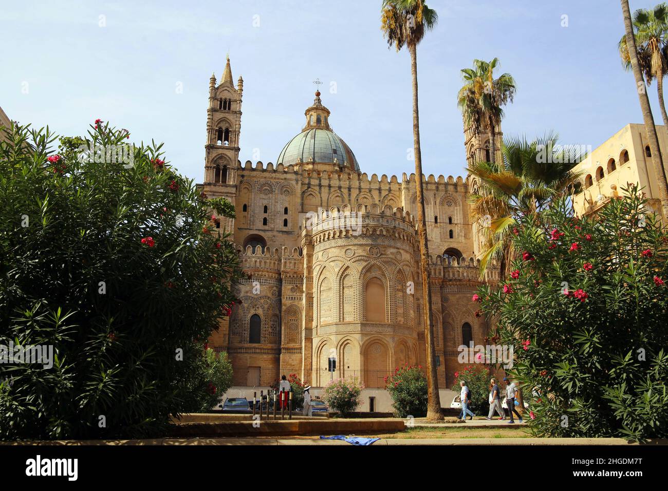 Estremità ovest della Cattedrale di Palermo con abside aspsidale ed elaborate arcate cieche intersecanti Foto Stock
