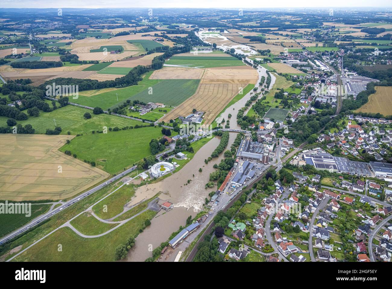 Vista aerea, alluvione della Ruhr, Langschede, Fröndenberg/Ruhr, area della Ruhr, Renania settentrionale-Vestfalia, Germania, DE, Europa, vista degli uccelli, fotografia aerea, aer Foto Stock