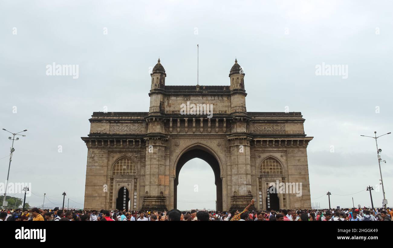Porta d'India, durante Monsoon Mumbai, Maharashtra, India. Foto Stock