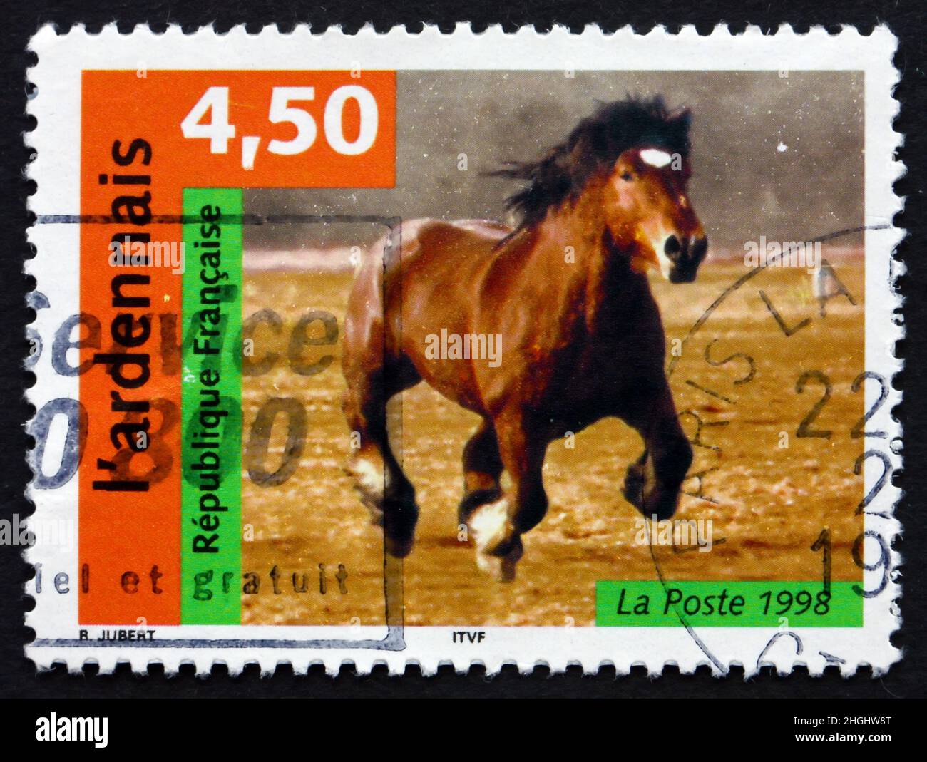 FRANCIA - CIRCA 1998: Un francobollo stampato in Francia mostra Ardennais, Cavallo, Cavallo di Bozza, circa 1998 Foto Stock