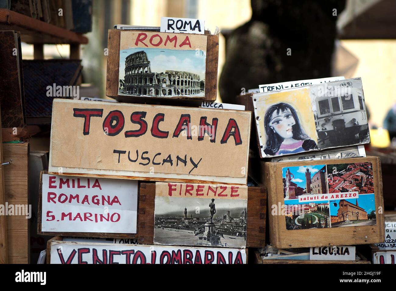 Italia, Toscana regione, Arezzo, 2 maggio 2021 : Fiera dell'Antiquariato di Arezzo, edizione maggio 2021, il mercato dell'antiquariato che si svolge il primo fine settimana di e Foto Stock