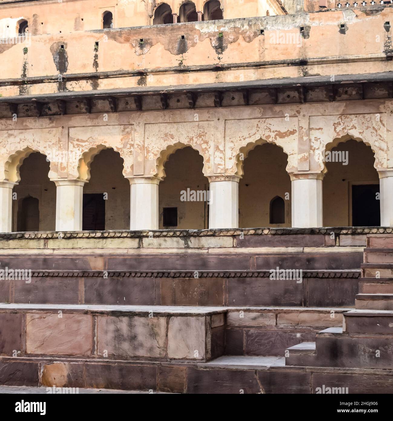 Jahangir Mahal (Forte di Orchha) in Orchha, Madhya Pradesh, India, Jahangir Mahal o Palazzo di Orchha è cittadella e guarnigione situato in Orchha. Madhya Prade Foto Stock