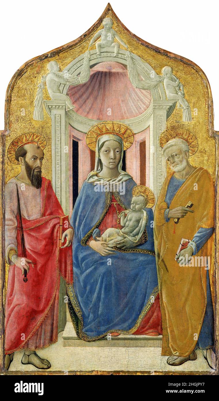 Madonna col Bambino intronata con San Pietro e San Paolo - 1430c. - tempera su tavola 53 x 31 cm - di Bartolo Domenico Foto Stock