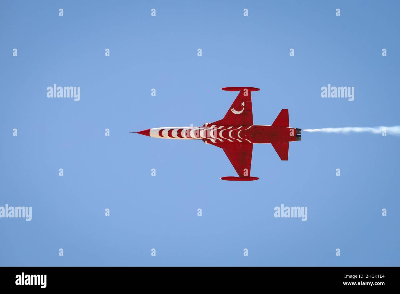 ESKISEHIR, TURCHIA - 12 SETTEMBRE 2021: Turkish Stars, Turkish Air Force dimostrazione squadra aerobatica in Sivrihisar SHG Airshow Foto Stock