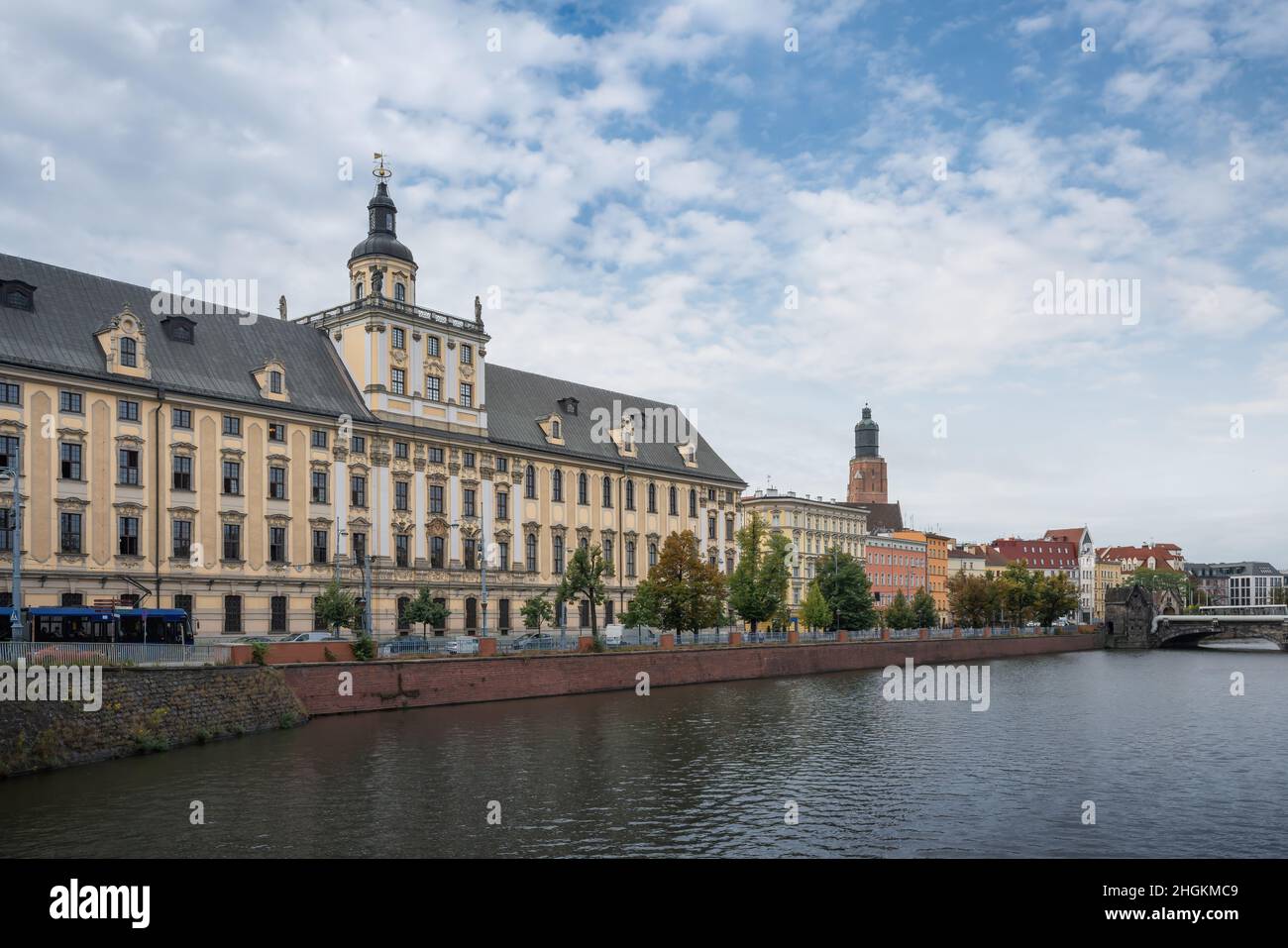 Università di Breslavia e fiume Oder - Breslavia, Polonia Foto Stock