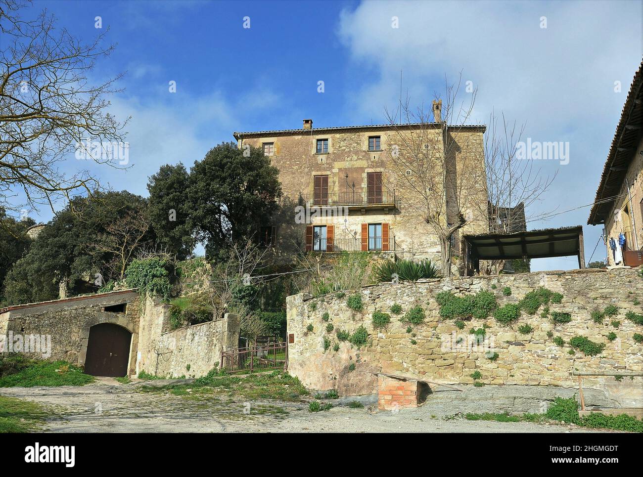 Castello di Savassona a Tavèrnoles nella regione di Osona provincia di Barcellona, Catalogna, Spagna Foto Stock