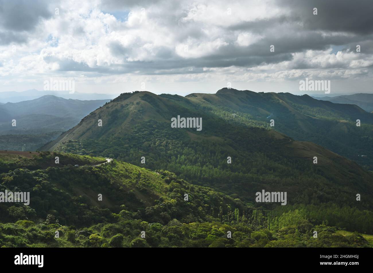 Vista dal picco Mulayangiri, Karnataka Foto Stock