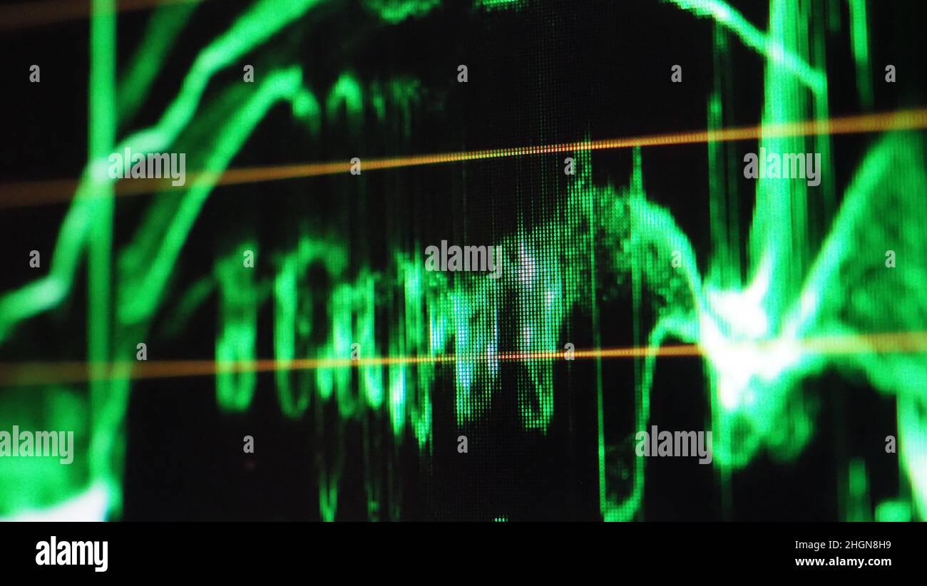 Grafico di classificazione del colore o indicatore di correzione del colore RGB sul monitor durante il processo di post-produzione. Fase di telecine nell'elaborazione della produzione di video o film. f Foto Stock
