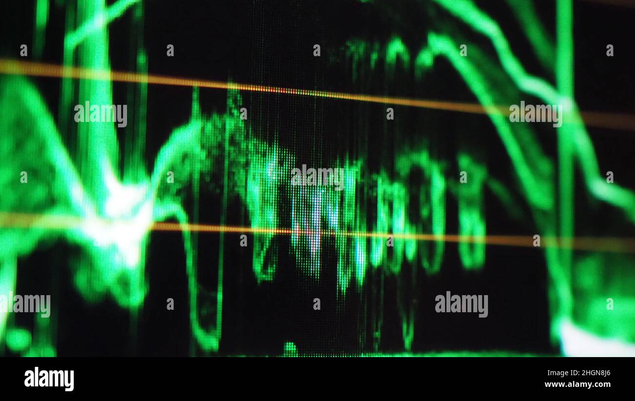 Grafico di classificazione del colore o indicatore di correzione del colore RGB sul monitor durante il processo di post-produzione. Fase di telecine nell'elaborazione della produzione di video o film. f Foto Stock
