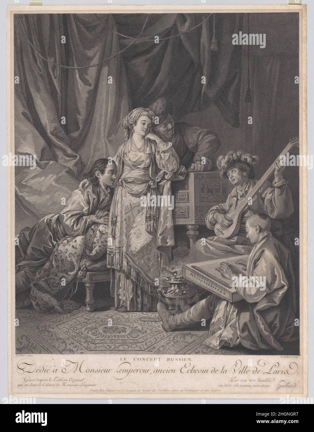 Il concerto russo (le Concert russien) ca. 1768 René Gaillard le Prince si allenò nello studio di Francois Boucher, dove imparò a disegnare, dipingere e fare stampe. Si recò in Russia nel 1757, trascorrendo del tempo a San Pietroburgo e nella campagna circostante. Dopo il suo ritorno a Parigi nel 1763, le scene di genere russe domineranno la sua produzione per il decennio successivo. Questa stampa di René Gaillard si basa su un dipinto della collezione di Jean Denis Lempereur. Una donna in garb esotico e drappeggiato in perle ascolta attentamente come due musicisti si esibiscono in un interno riccamente arredato. Il Ru Foto Stock