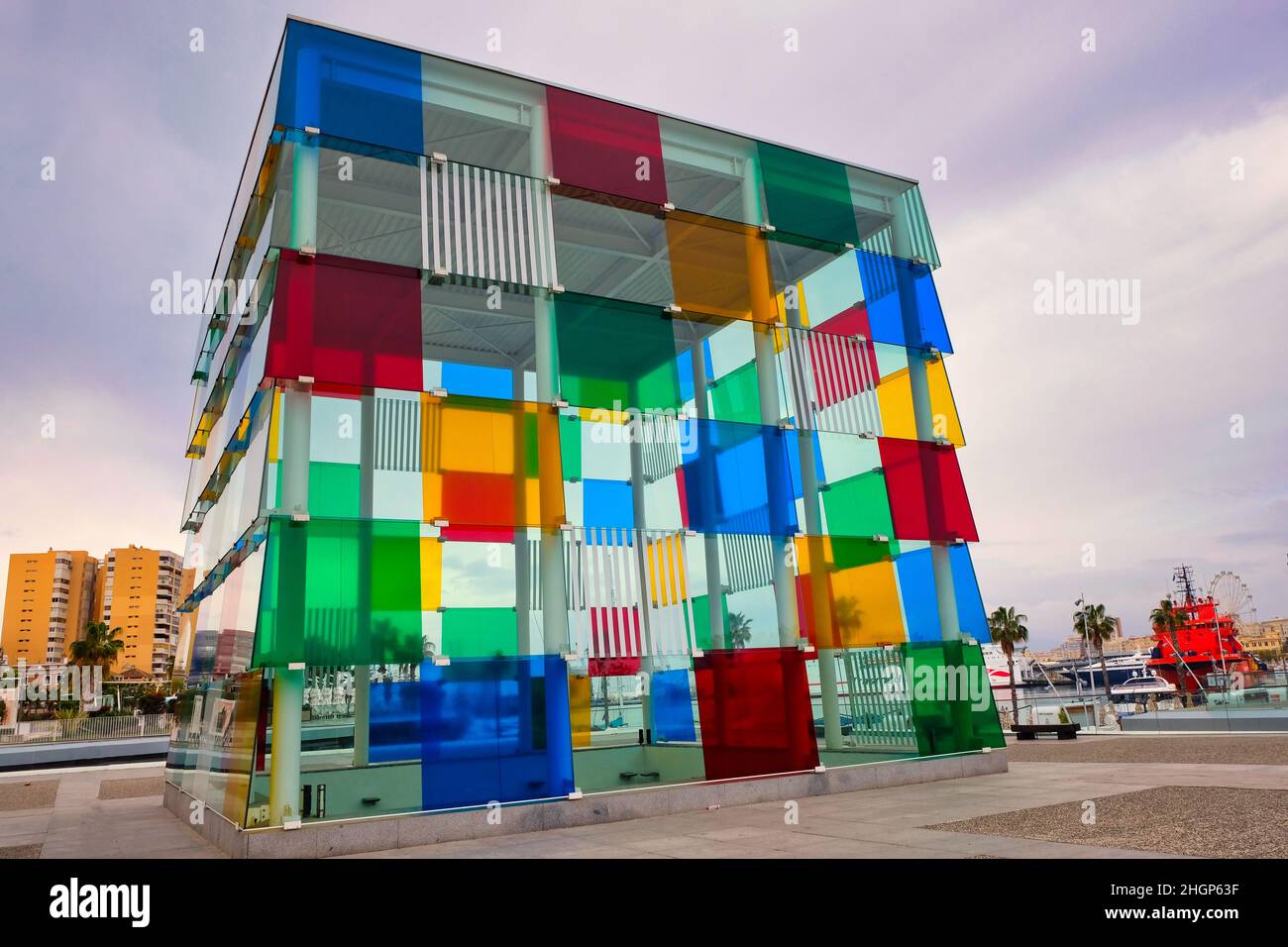 Cubo di cristallo nel Centro Pompidou di Malaga (Spagna) Foto Stock