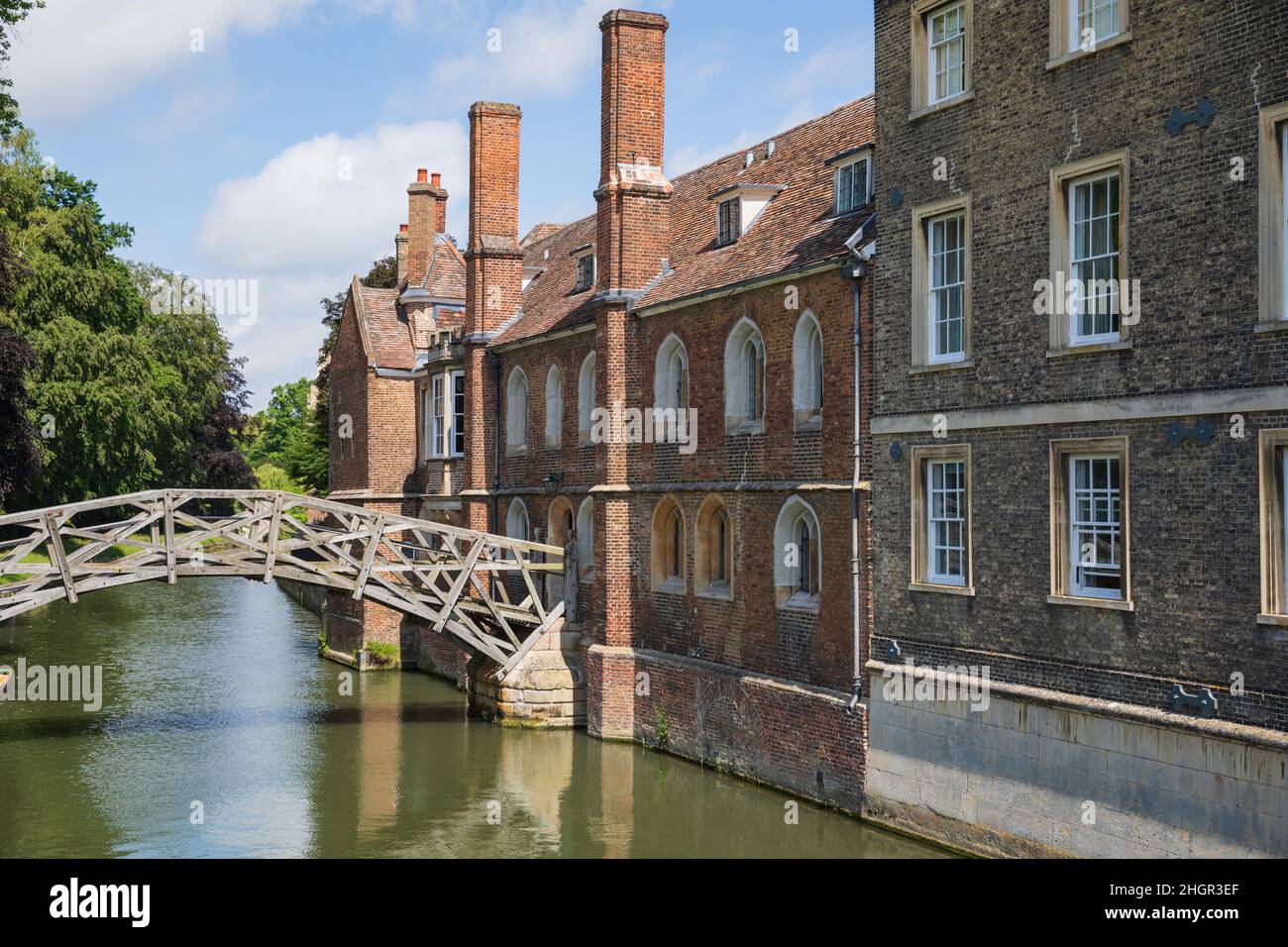 Il Mathematical Bridge & Queens College a Cambridge, Inghilterra. Foto Stock