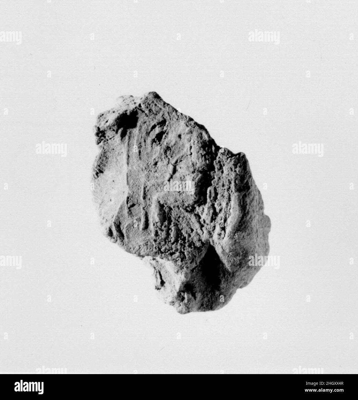 Sigillo del documento con il nome del trono di Amenhotep III ca. 1390–1353 a.C. nuovo Regno. Sigillo del documento con il nome del trono di Amenhotep III ca. 1390–1353 A.C. Fango. Nuovo Regno. Dall'Egitto, dall'Egitto superiore, da Tebe, da Malqata, da Ville Occidentali, West Villa B, scavi MMA, 1910–12. Dynasty 18 Foto Stock