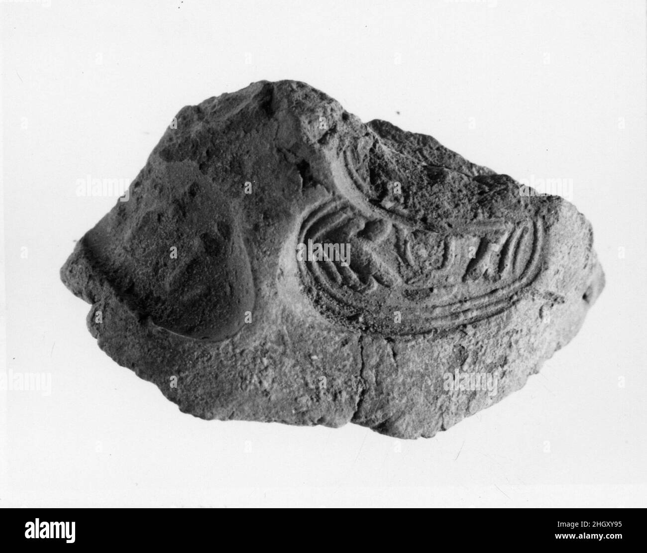 Sigillatura di documenti con più impressioni di tenuta ca. 1390–1353 a.C. nuovo Regno. Sigillatura di documenti con più impressioni di tenuta. CA. 1390–1353 A.C. Fango. Nuovo Regno. Dall'Egitto, dall'Alto Egitto, da Tebe, da Malqata, dagli scavi di MMA, 1910–12; presumibilmente da West Villas, West Villa B. Dynasty 18 Foto Stock