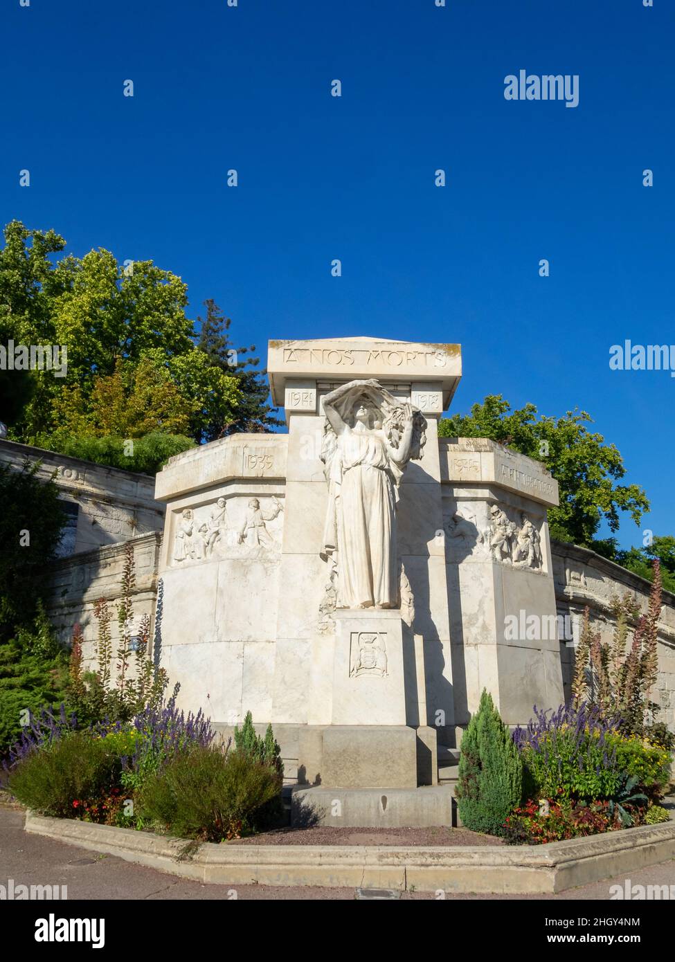 Monumento alle truppe francesi II WW a Jardin des Doms, Avignone Foto Stock