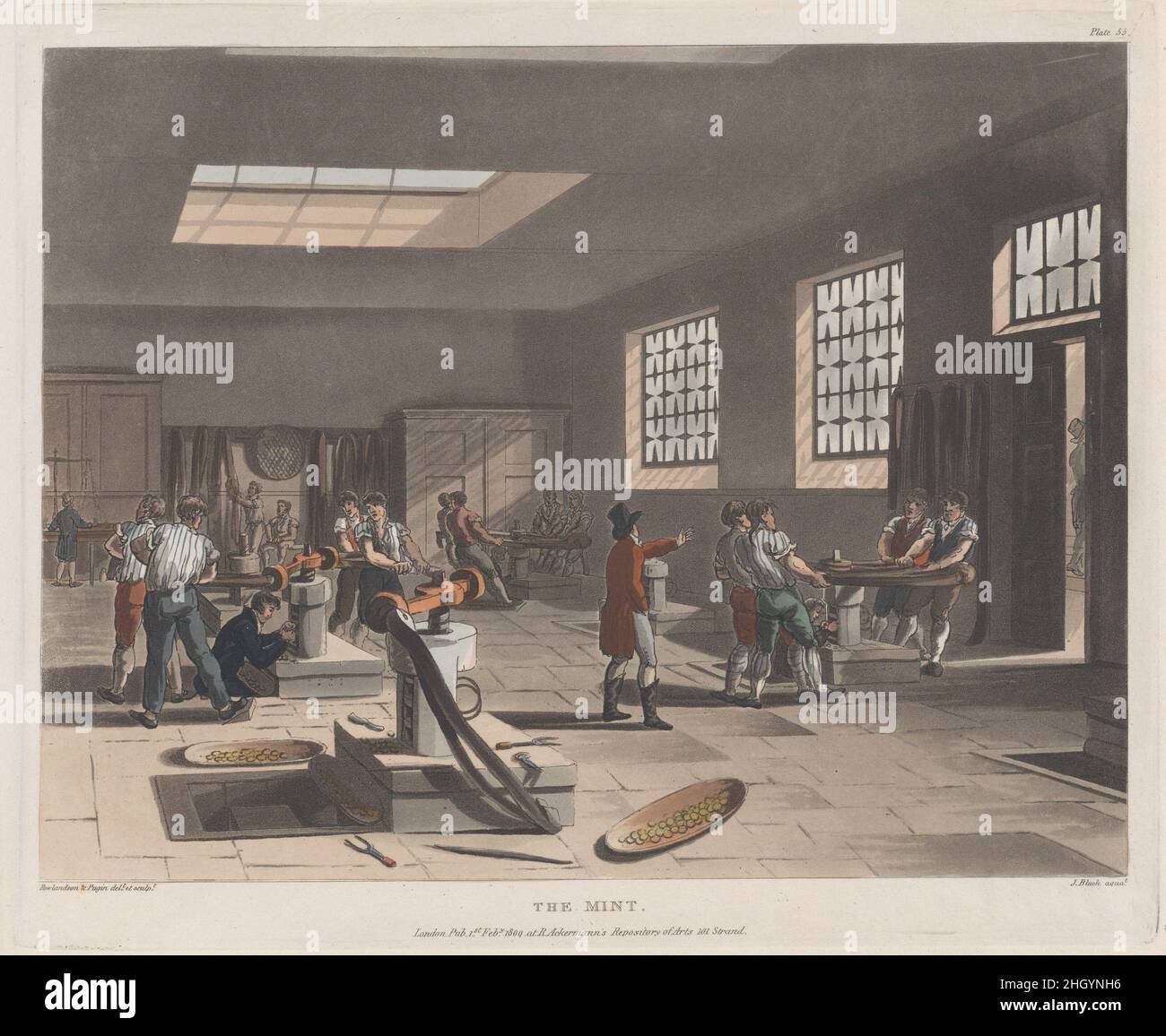 La zecca 1 febbraio 1809 progettata e incisa da Thomas Rowlandson alla fine del XIII secolo la zecca reale si trasferì nella Torre di Londra e produceva, da lì, la maggior parte del conio britannico. Pugin e Rowlandson qui mostrano i lavoratori che alimentano gli sbozzi di metallo in presse che tengono i morsi in grado di stampare beyween sessanta e ottanta monete un minuto. Nel 1810, poco dopo la stampa, una nuova Mint, dotata di macchinari a vapore, si aprì sulla collina di Little Tower appena fuori dalle mura della fortezza. La Mint. Microcosmo di Londra, pl. 55. Disegnato e inciso da Thomas Rowlandson (British, London 1757– Foto Stock