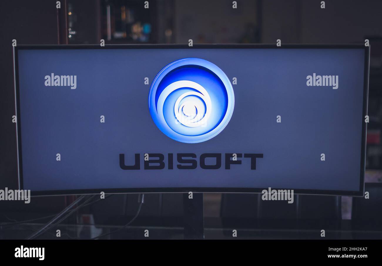 Monitor logo Ubisoft software house produttore di videogiochi, famoso per Assassin's Creed e far Cry serie Foto Stock
