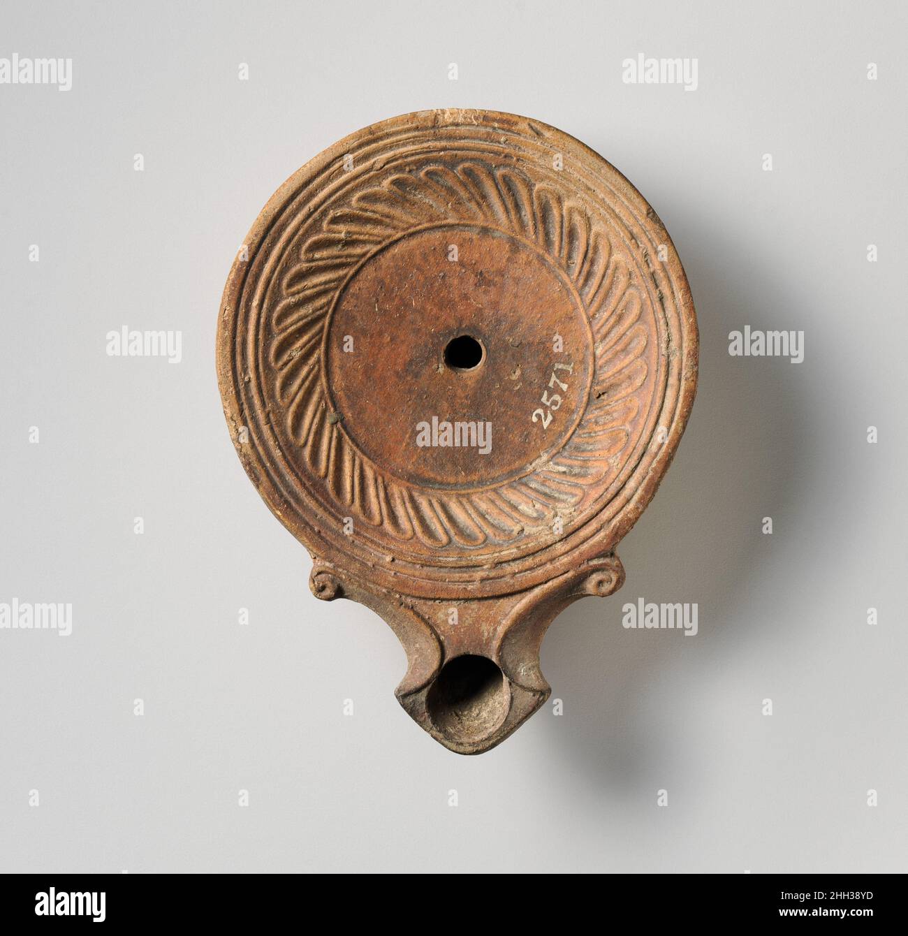 Lampada Ad Olio Romana Antica - Riproduzione In Argilla Per Decorazione Storica - Foto 9