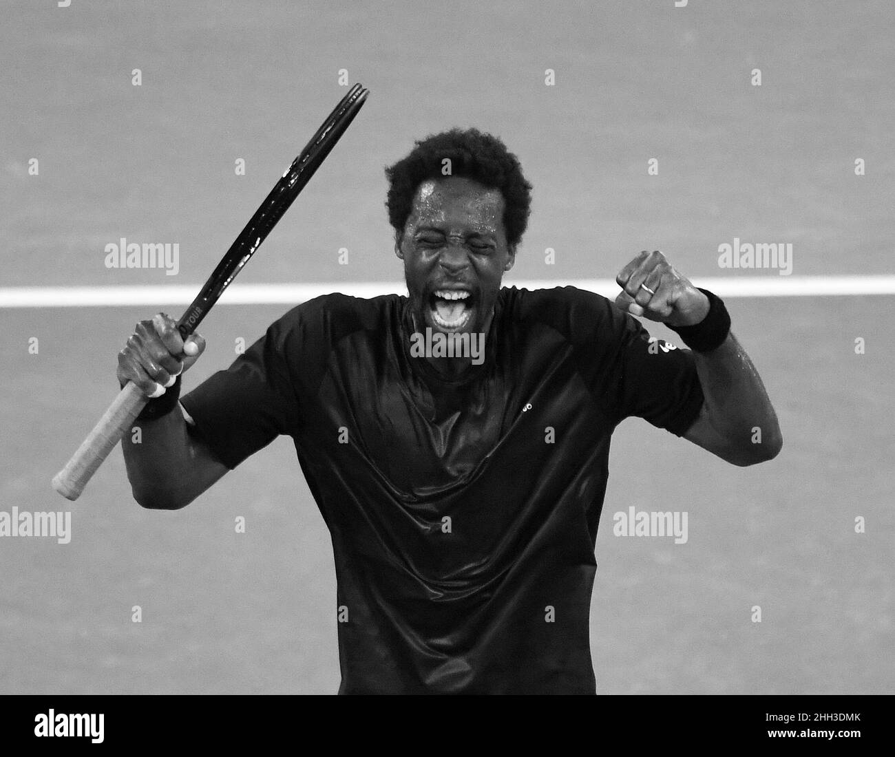 Melbourne, Australia. 23rd Jan 2022. Australian Open Melbourne Park Day 7 23/01/2022 Gael Monfils (fra) batte Miomir Kecmanovic (SRB) nel quarto round Match Credit: Roger Parker/Alamy Live News Foto Stock