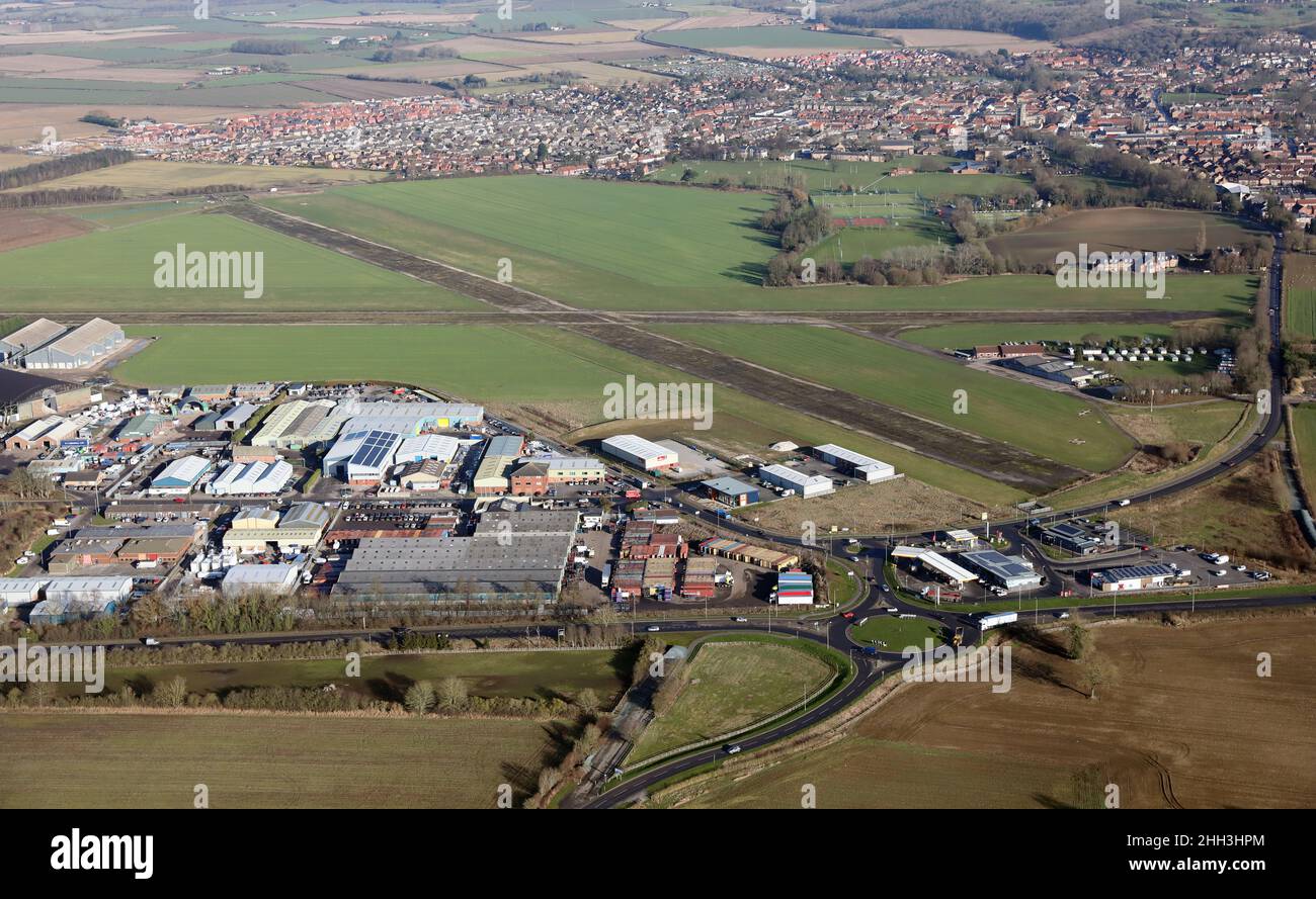 Vista aerea di Pocklington Airfield e Pocklington Industrial Estate, East Yorkshire Foto Stock