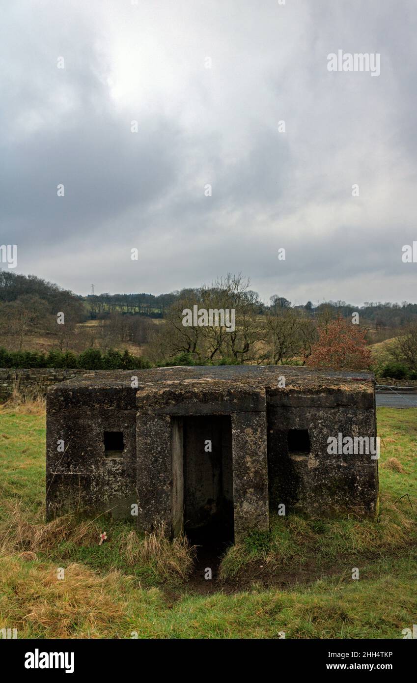 Guerra mondiale 2 pillola scatola. Turton, Lancashire. Foto Stock