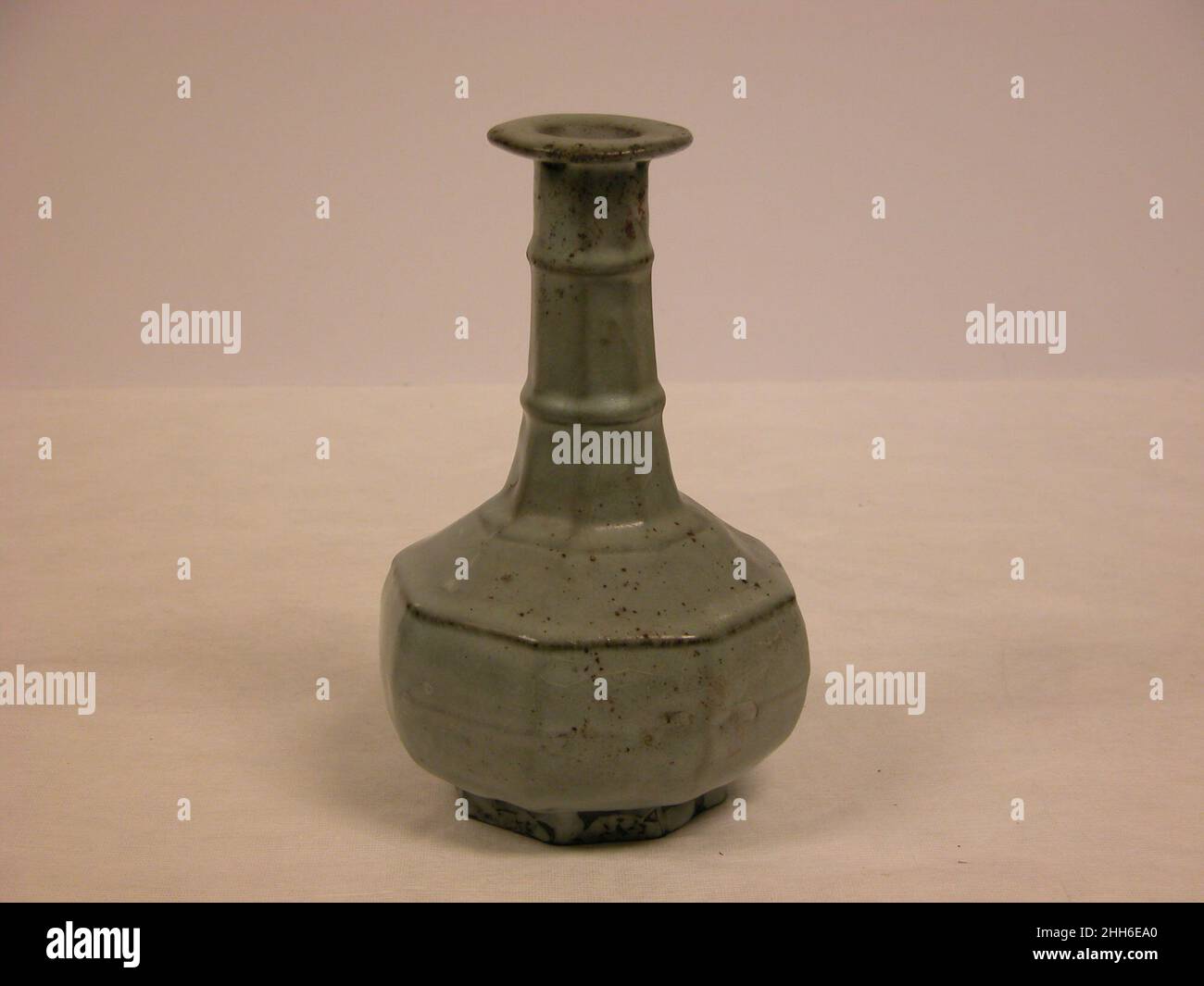 Vaso Cina. Vaso. Cina. Ceramica. Dinastia delle canzoni (960–1279). Ceramica Foto Stock
