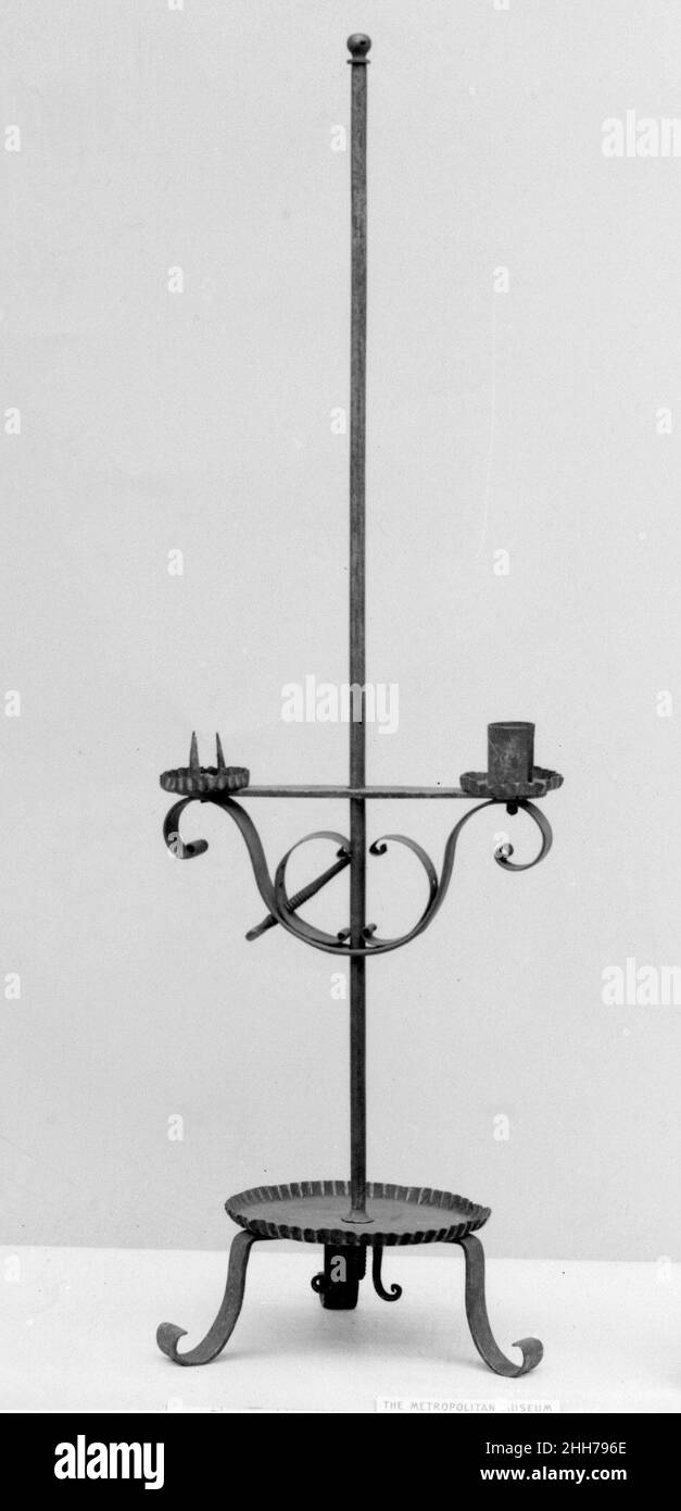 Candelabro fine 16th secolo forse tedesco. Candelabro. Forse tedesco. Fine 16th secolo. Ferro battuto. Ferro metallurgato Foto Stock