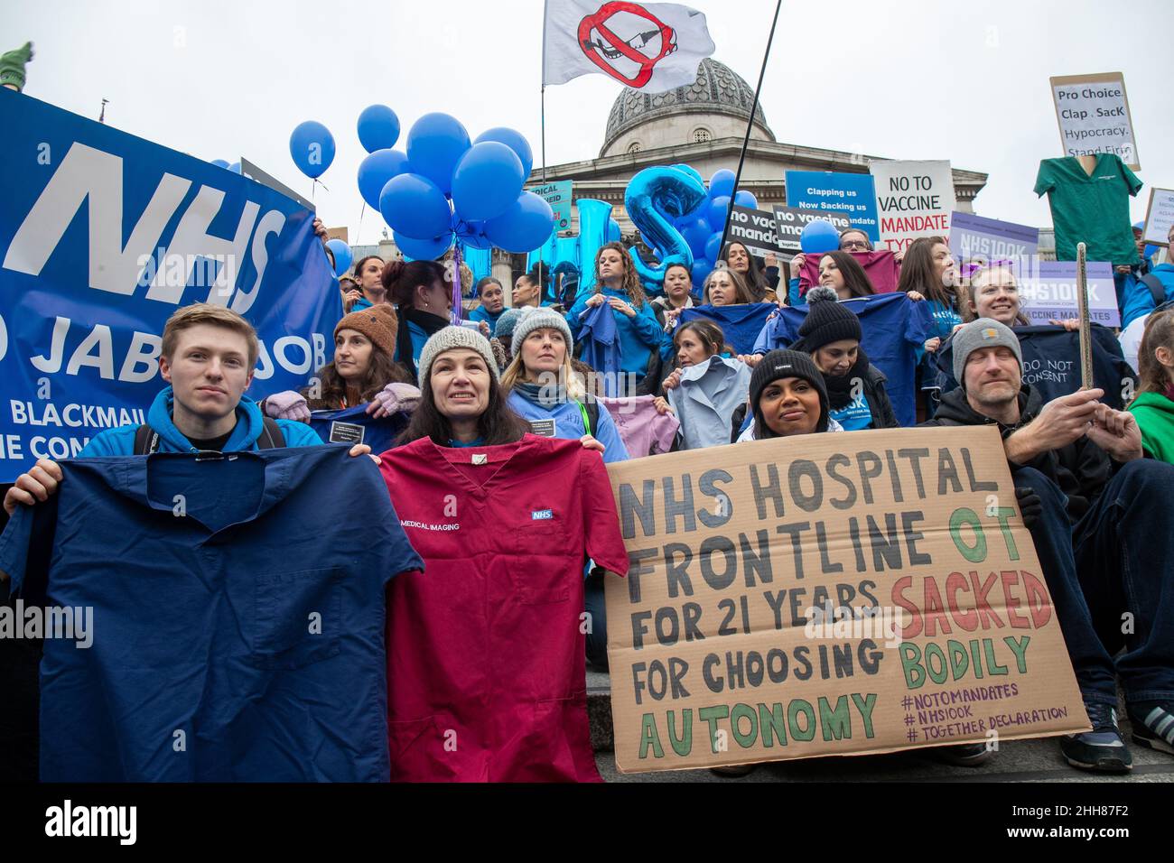 LONDRA, UK 22nd gennaio 2022, 100k NHS un gruppo di lavoratori NHS contro le vaccinazioni obbligatorie protesta nel centro di Londra Foto Stock