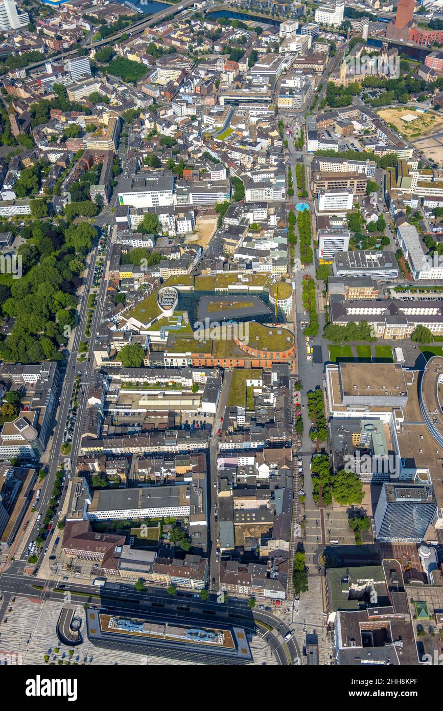 Vista aerea, progetto di costruzione nuovo edificio commerciale Düsseldorfer Straße presso l'ex biblioteca della città, zona pedonale Königstraße, Forum Duisburg Foto Stock