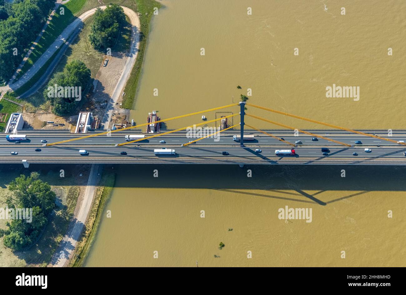 Vista aerea, cantiere presso il ponte sul Reno A40 Neuenkamp, fiume Reno, Alt-Homberg, Duisburg, zona della Ruhr, Renania settentrionale-Vestfalia, Germania, DE, Foto Stock