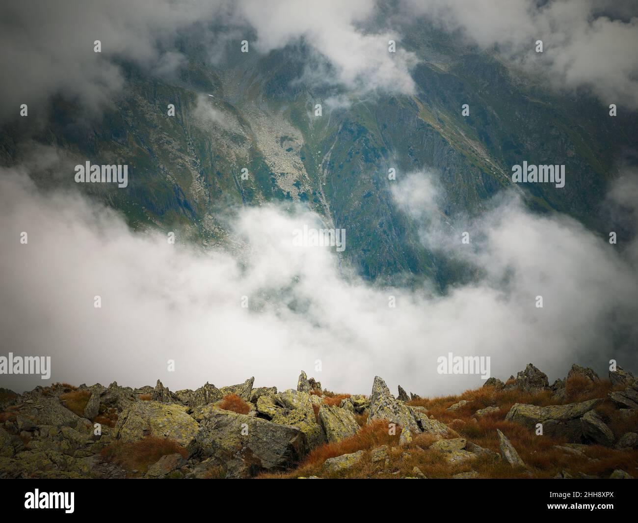 Paesaggio alpino nei Monti Fagaras, Romania, Europa Foto Stock